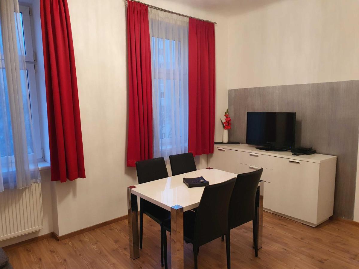 Vibrant Red Apartment I Contactless Check-In Βιέννη Εξωτερικό φωτογραφία